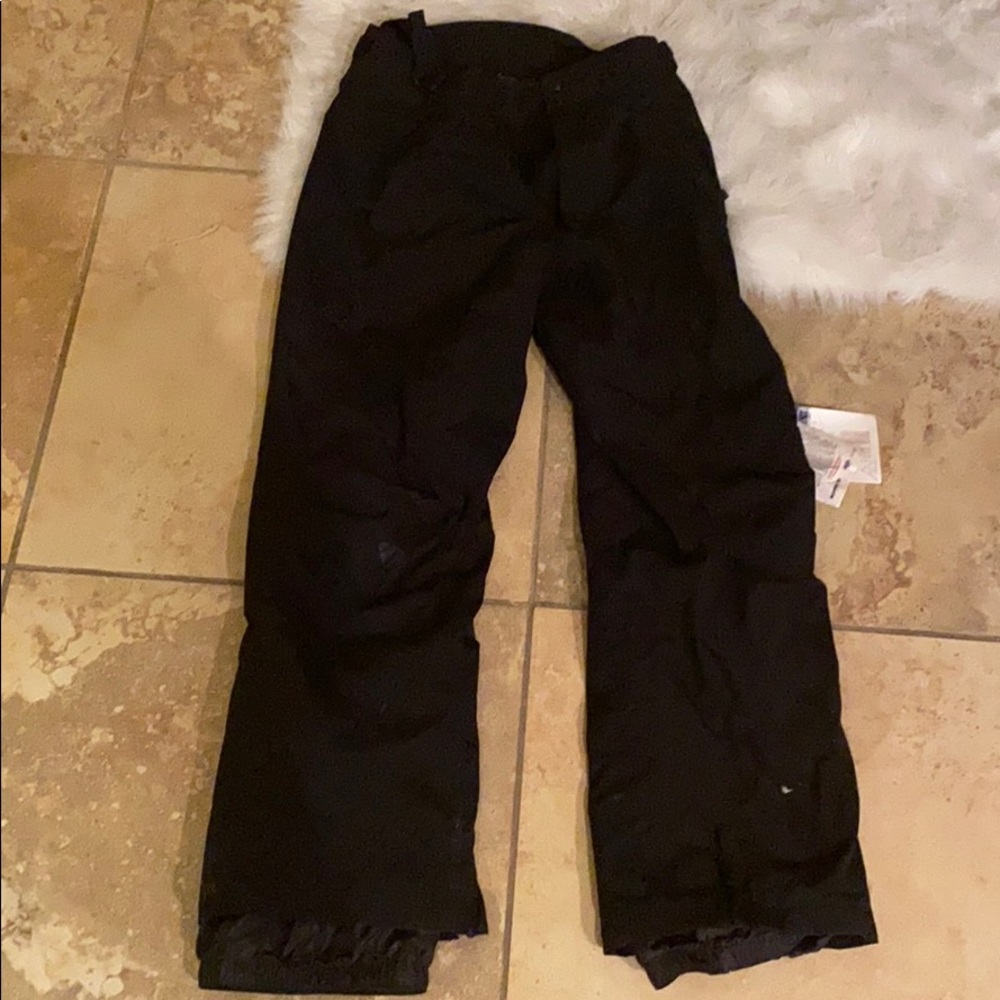 Snow/ski pants.